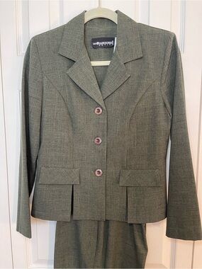 Sag Harbor Olive Green Women's Tailored Blazer